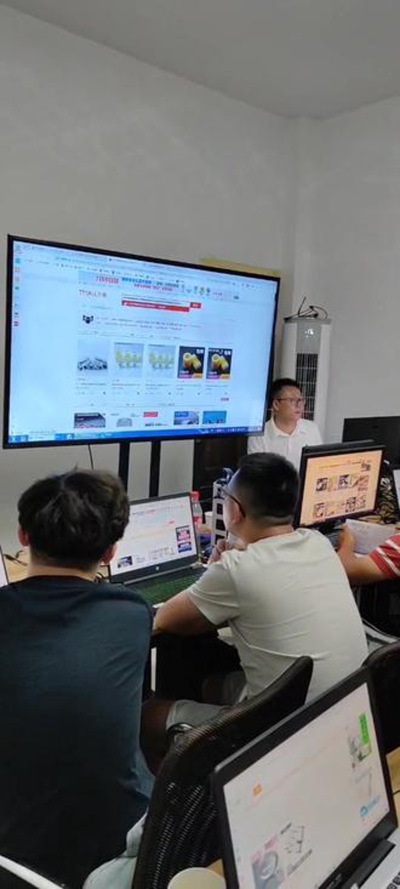 电子商务工作室选购指南：打造您的电商品牌